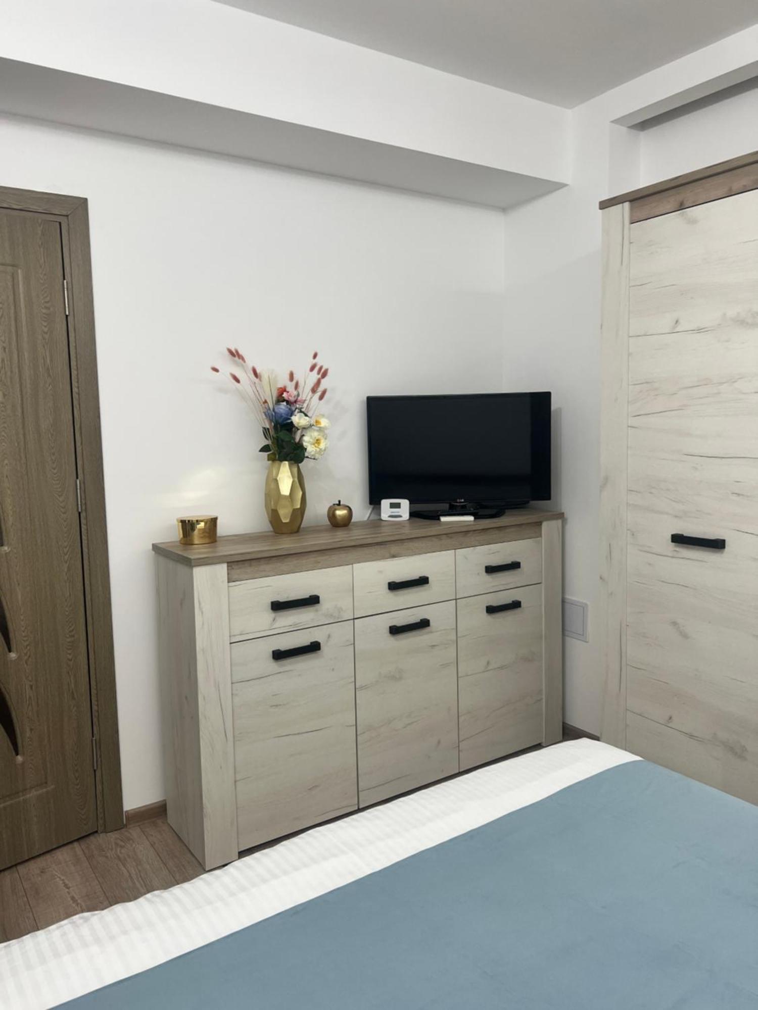 Mira Apartment *